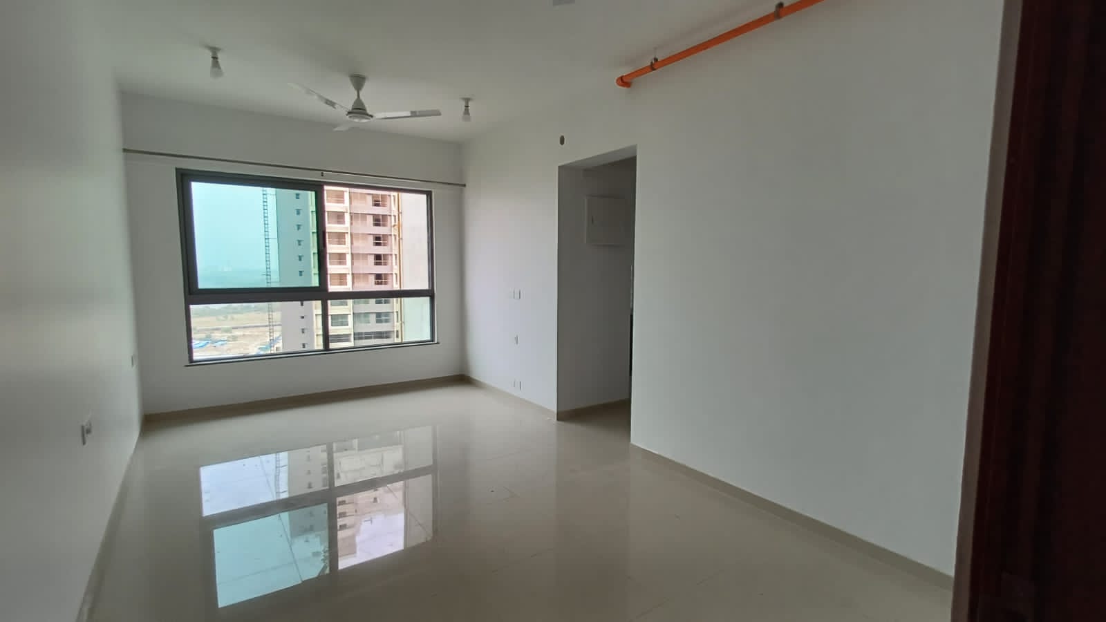 2 BHK + Extra Room Apartment For Rent in Kalpataru Immensa