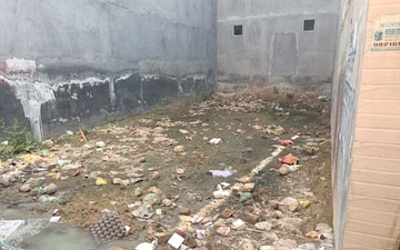 Plot For Sale in Sector 63a