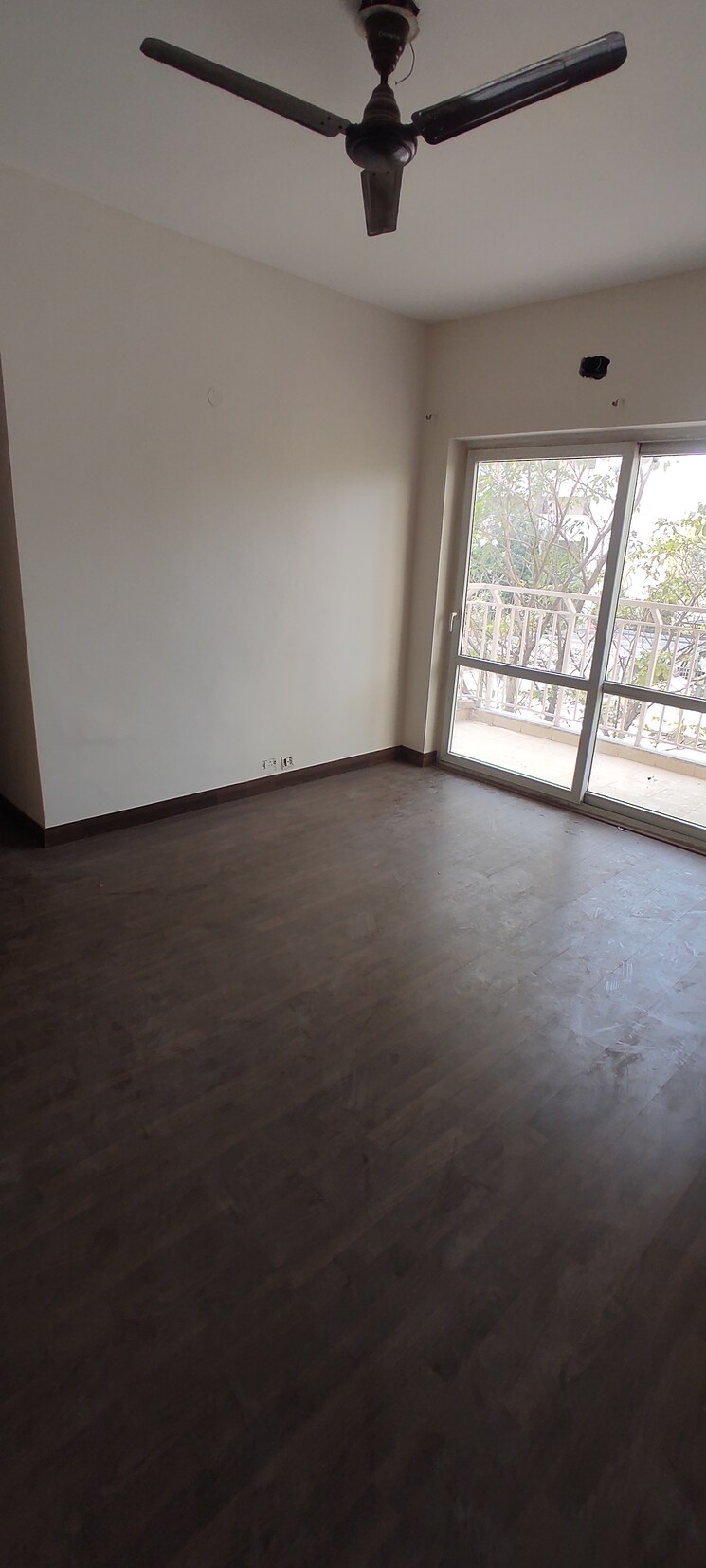 Room, bptp-park-grandeura 3.5 Bedroom 2032 Sq.Ft. Apartment In Sector 82 Faridabad 8703051