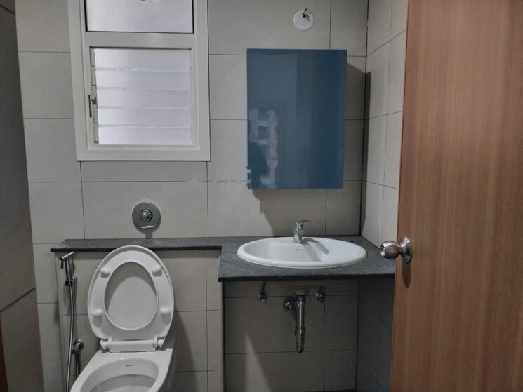Bathroom, sobha-dream-gardens 2 Bedroom 1004 Sq.Ft. Apartment In Thanisandra Main Road Bangalore 8703028