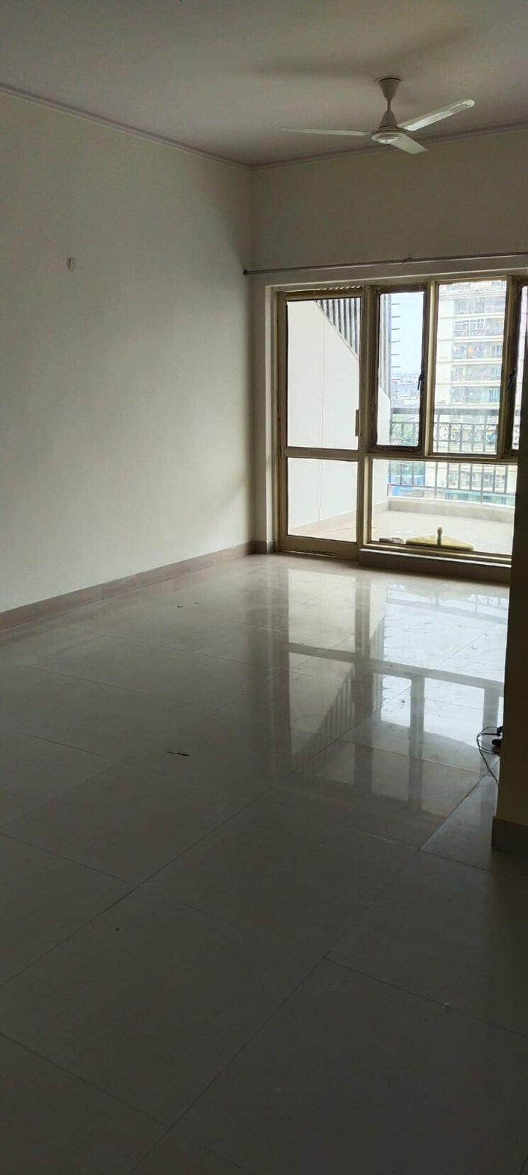 Room, supertech-icon 2 Bedroom 1050 Sq.Ft. Apartment In Ahinsa Khand 2 Ghaziabad 8703045