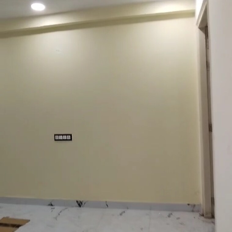 Room, sector 87 2 Bedroom 585 Sq.Ft. Builder Floor In Sector 87 Noida 8703086