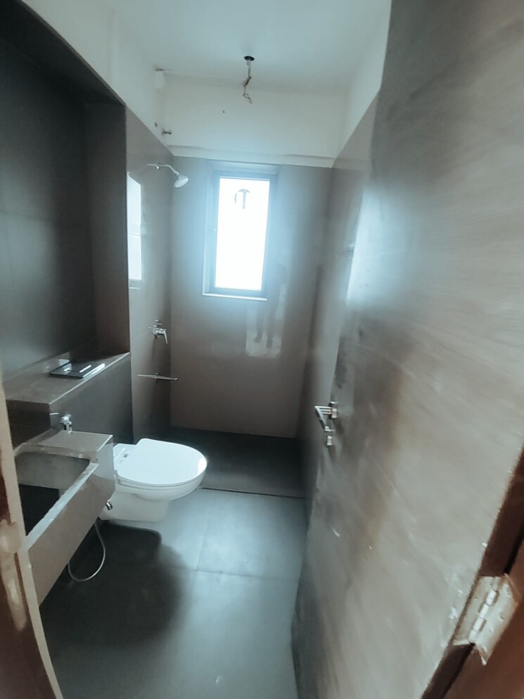 Attached Bathroom, ram-laxmi-niwas 2.5 Bedroom 920 Sq.Ft. Apartment In Khar West Mumbai 8703080
