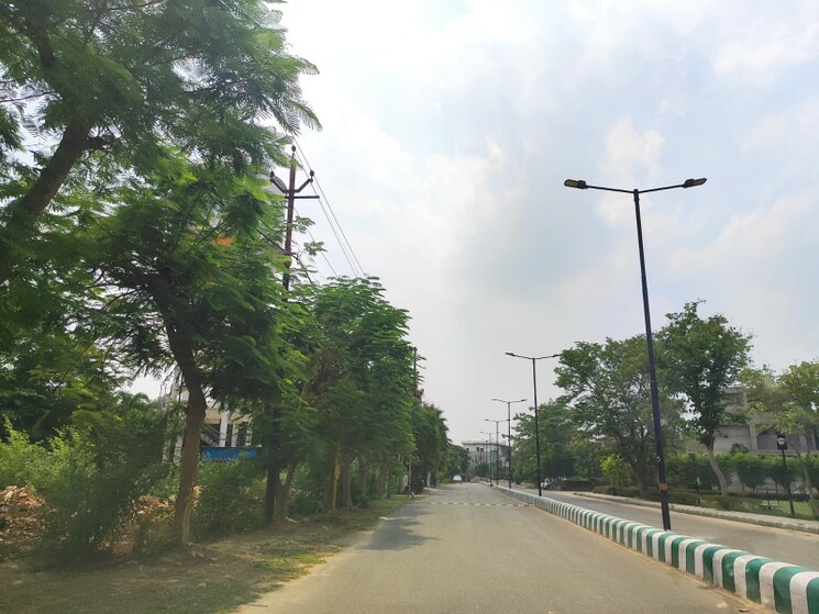 Garden, eldeco-shaurya  1200 Sq.Ft. Plot In Bijnor Road Lucknow 8703120