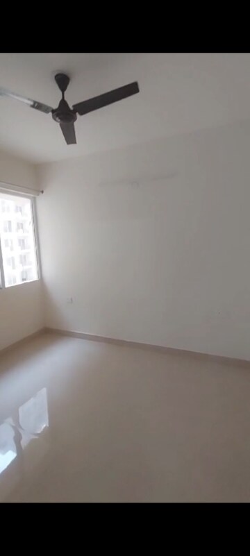 Room in 2 BHK Apartment at Signature Global Orchard Avenue, Sector 93 – for Rent