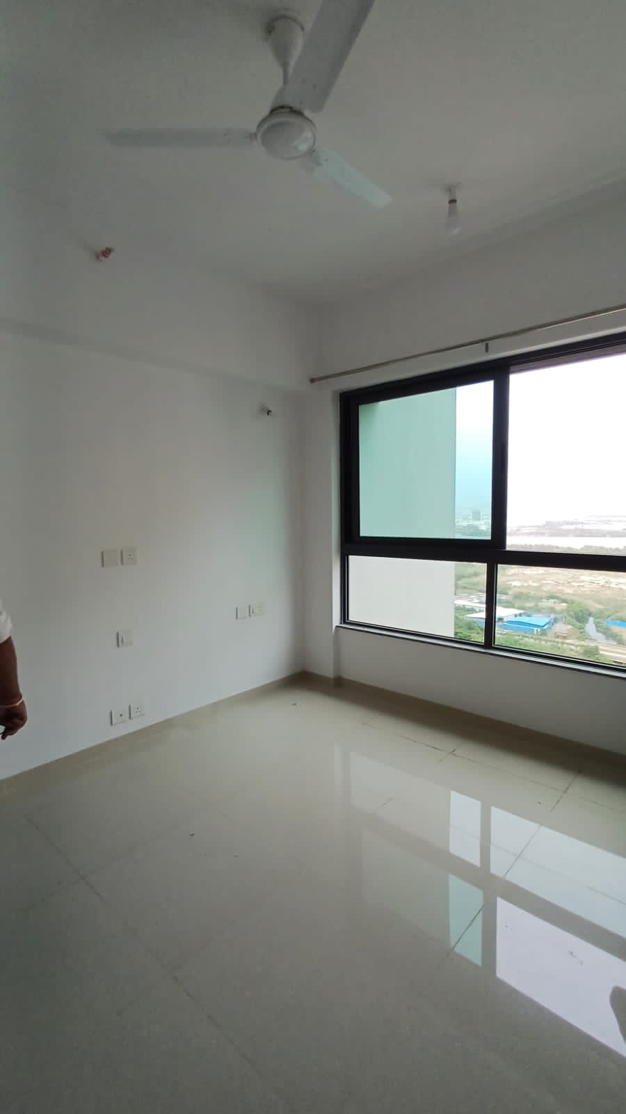 2 BHK + Extra Room Apartment For Rent in Kalpataru Immensa