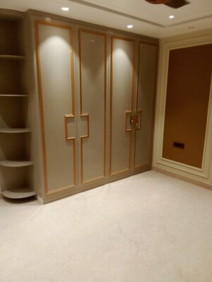 Room in 3 BHK Builder Floor at Aman Plaza, Shakti Khand iv – for Sale