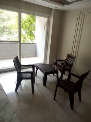 Master Bedroom in 3 BHK Builder Floor at Aman Plaza, Shakti Khand iv – for Sale