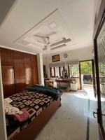 3 BHK 250 Sq.Yd. Builder Floor in Hauz Khas