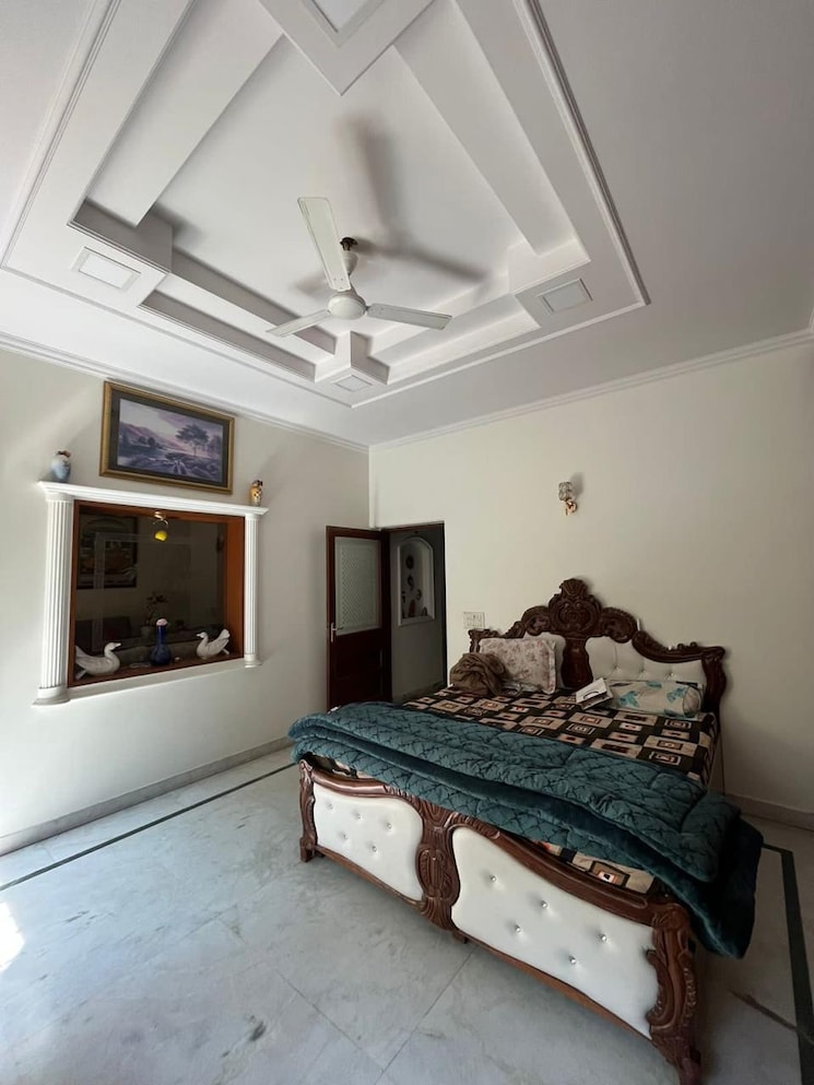 Kitchen, hauz khas 3 Bedroom 250 Sq.Yd. Builder Floor In Hauz Khas Delhi 8703262