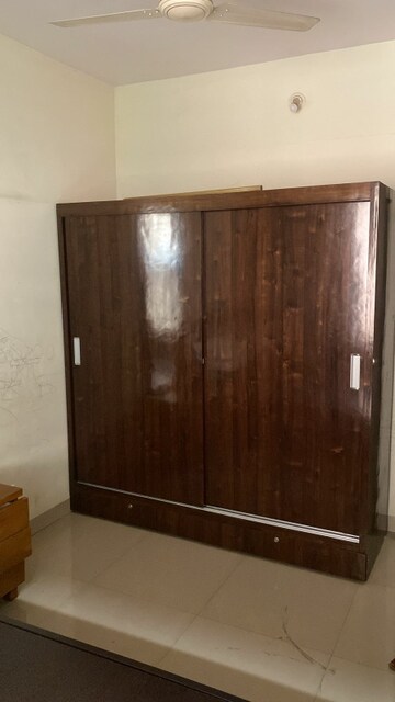 Furnished Amenities in 2 BHK Apartment at Taloja Sector 10 – for Rent
