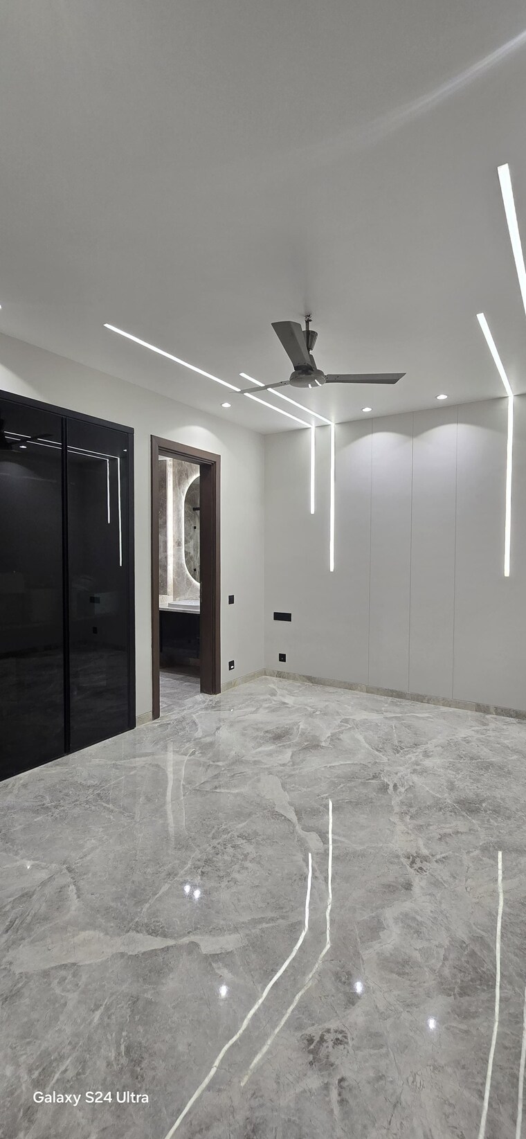 Room, bptp-amstoria-country-floor 3 Bedroom 2700 Sq.Ft. Builder Floor In Sector 102 Gurgaon 8703417