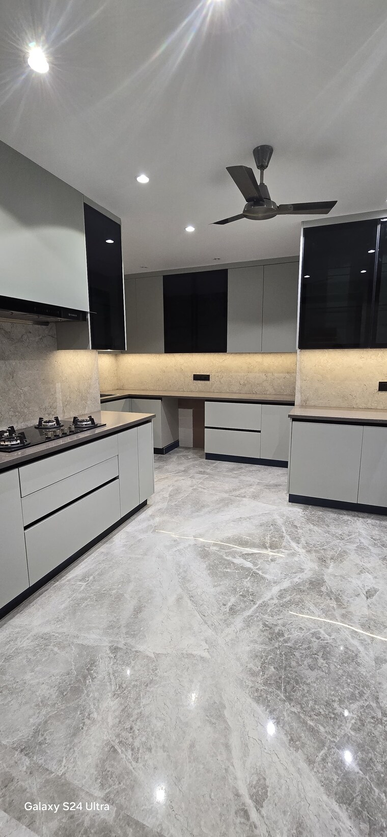 Kitchen, bptp-amstoria-country-floor 3 Bedroom 2700 Sq.Ft. Builder Floor In Sector 102 Gurgaon 8703417