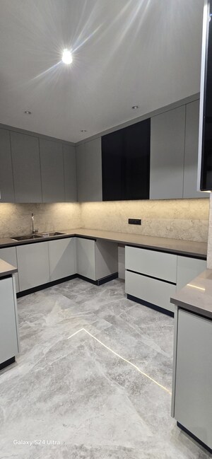 Kitchen in 3 BHK Builder Floor at BPTP Amstoria Country Floor, Sector 102 – for Sale