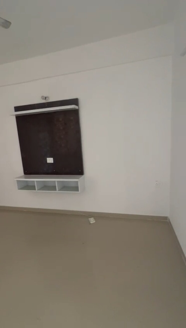 Living Room, shree-vardhman-green-court 1 Bedroom 336 Sq.Ft. Apartment In Sector 90 Gurgaon 8703453