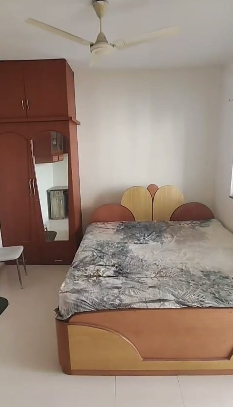 Bedroom, yash-classic 2 Bedroom 1000 Sq.Ft. Apartment In Pashan Sus Road Pune 8703412