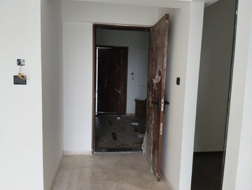 Room in 2 BHK Apartment at Majestique Towers Phase 3, Kharadi – for Rent