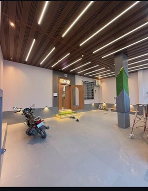 Parking in 3.5 BHK Builder Floor at Sector 30 – for Sale