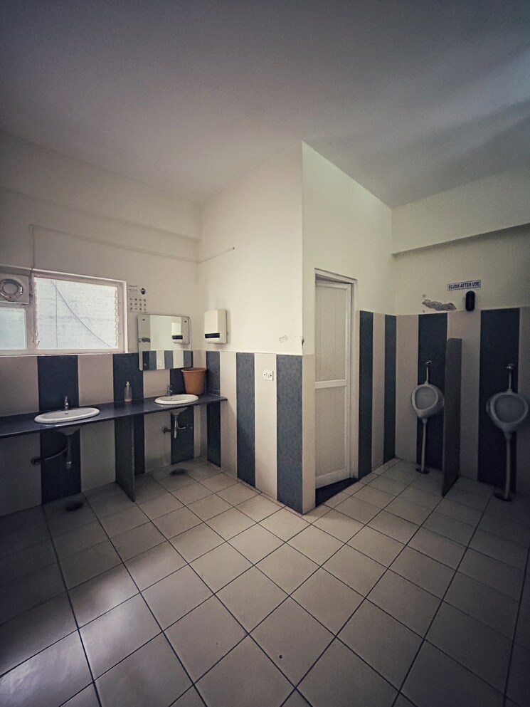 Washroom, kuvempu nagar Commercial Office Space 7200 Sq.Ft. In Kuvempu Nagar Bangalore 8703455