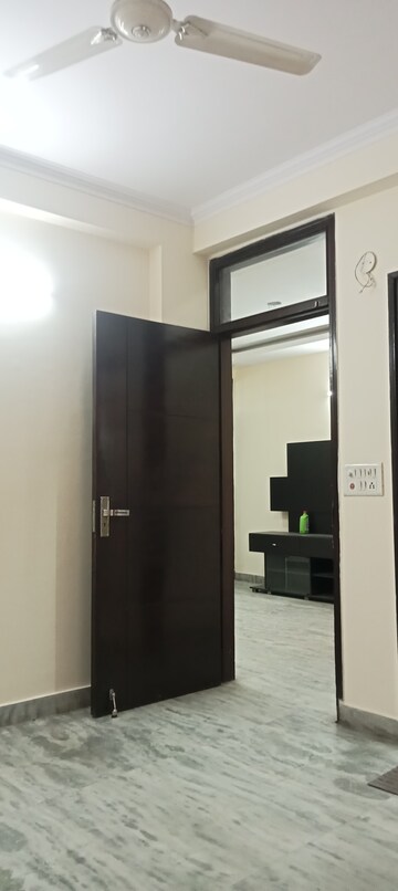 Room in 2 BHK Builder Floor at Panchsheel Vihar – for Rent
