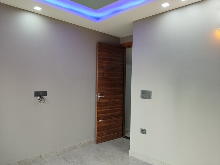 Room, panchsheel vihar 3 Bedroom 1200 Sq.Ft. Apartment In Panchsheel Vihar Delhi 8703608