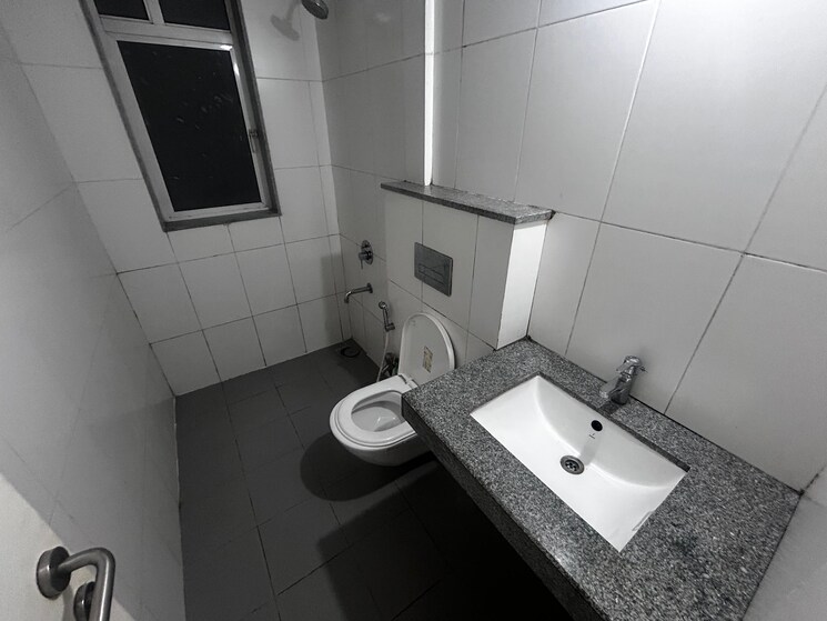 Bathroom, godrej-24 2 Bedroom 690 Sq.Ft. Apartment In Hinjewadi Pune 8703614