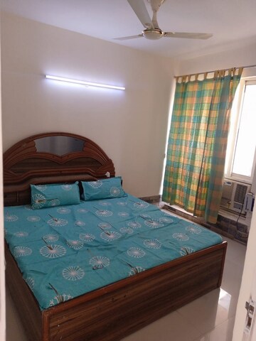 2 BHK Apartment For Rent in Jaypee Greens Kosmos, Sector 134