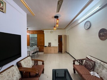 Living Room in 2 BHK Apartment at Seawoods – for Rent