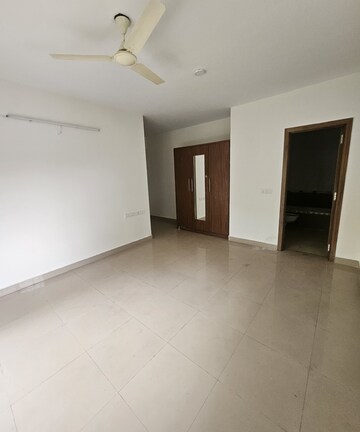 Room in 3 BHK Apartment at Puravankara Purva Venezia, Yelahanka New Town – for Rent