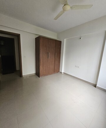 Room in 3 BHK Apartment at Puravankara Purva Venezia, Yelahanka New Town – for Rent