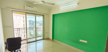 Room in 3 BHK Apartment at Nahar Amrit Shakti, Chandivali – for Rent