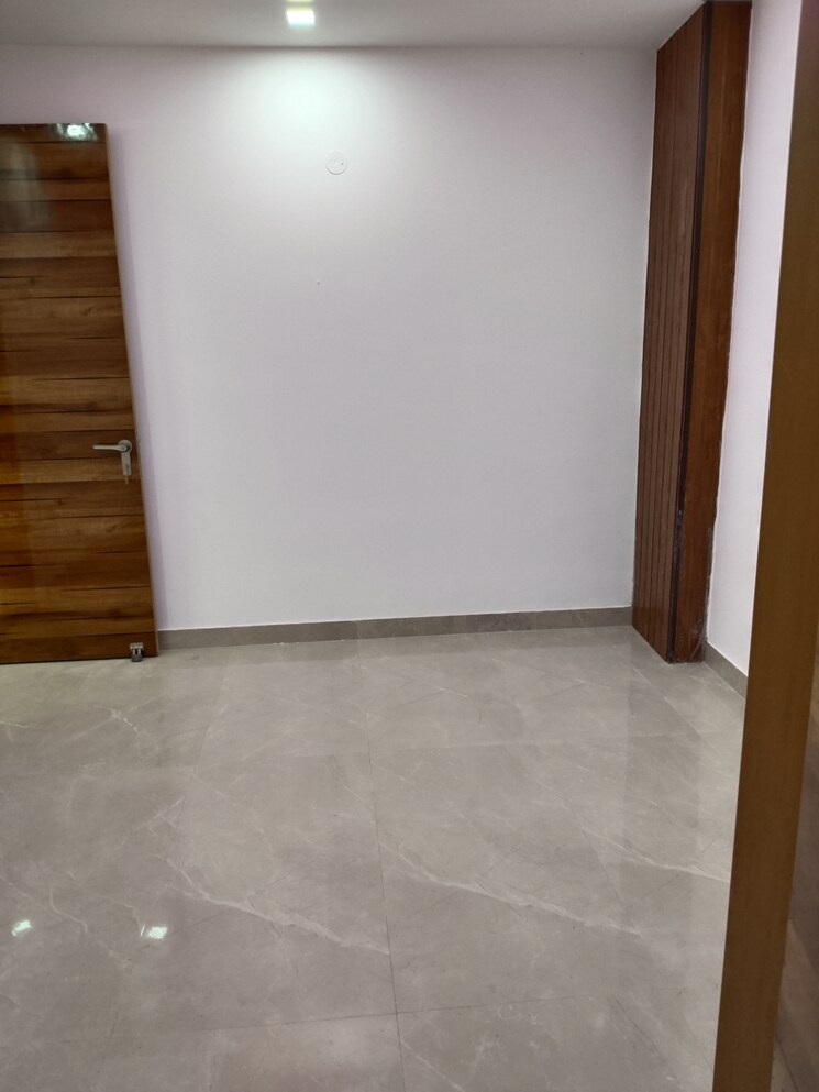 Room, panchsheel vihar 3 Bedroom 1150 Sq.Ft. Apartment In Panchsheel Vihar Delhi 8703803