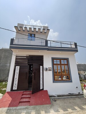 2 BHK Independent House For Sale in Jankipuram Extension