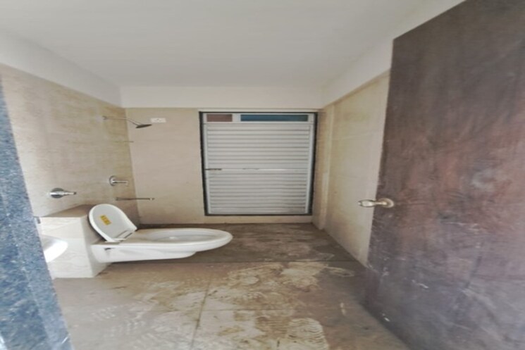 Bathroom, sector 22 1 Bedroom 29 Sq.Mt. Apartment In Sector 22 Noida 8704004