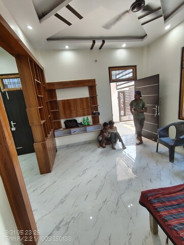 Master Bedroom in 3 BHK Independent House at Jankipuram Extension – for Sale