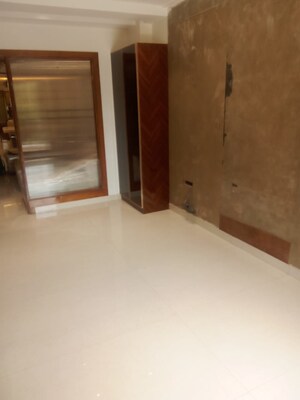 Room in 5 BHK Builder Floor at Smart Lane, Niti Khand – for Sale