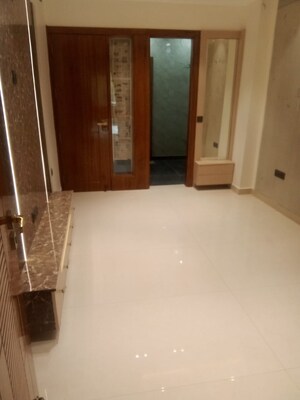 Room in 5 BHK Builder Floor at Smart Lane, Niti Khand – for Sale