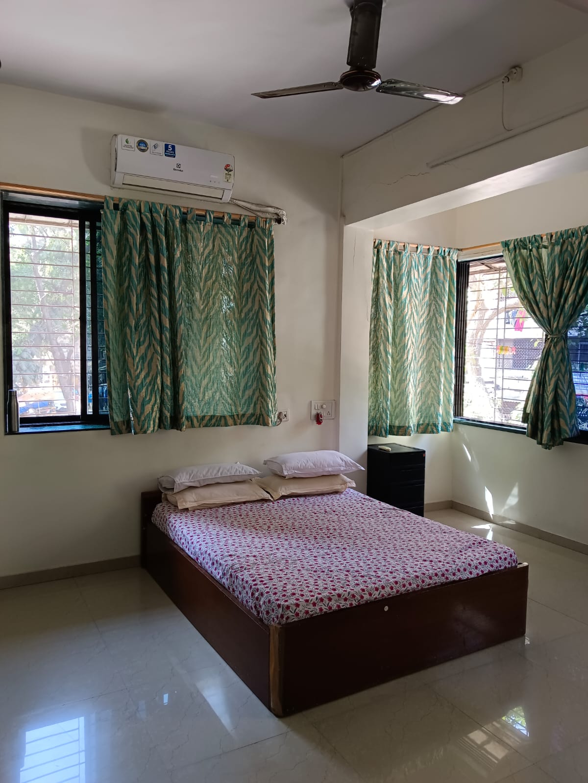 2 BHK Apartment For Rent in Shree CHS Vile Parle