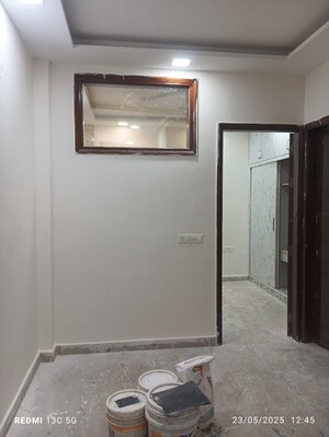 Room in 1 BHK Builder Floor at Rohini Sector 25 – for Sale