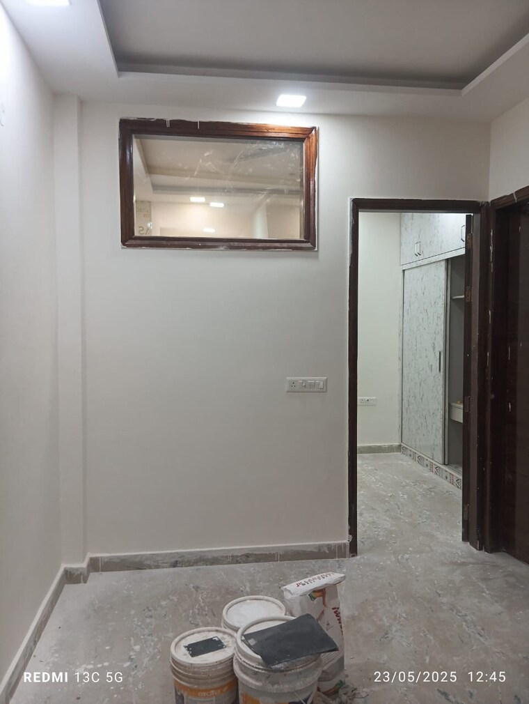 Room, rohini sector 25 1 Bedroom 450 Sq.Ft. Builder Floor In Rohini Sector 25 Delhi 8704015