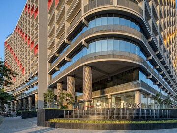  Office Space – Exterior View View at Sun Westbank, Navrangpura - for Rent