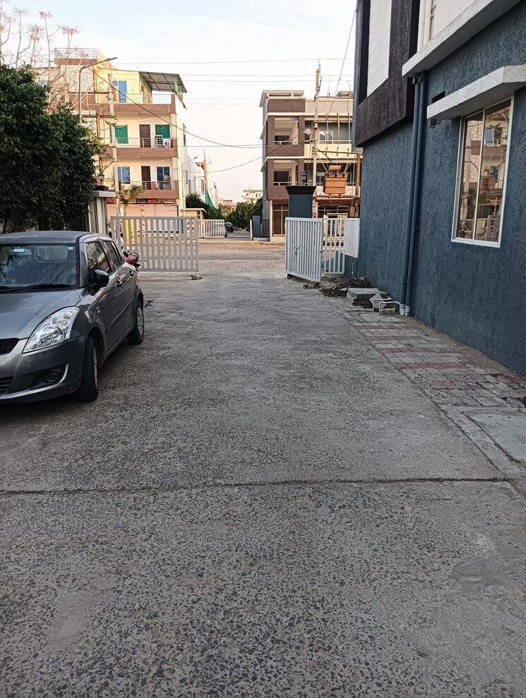  Parking, danish kunj 4 Bedroom 1045 Sq.Ft. Independent House In Danish Kunj Bhopal 8704122