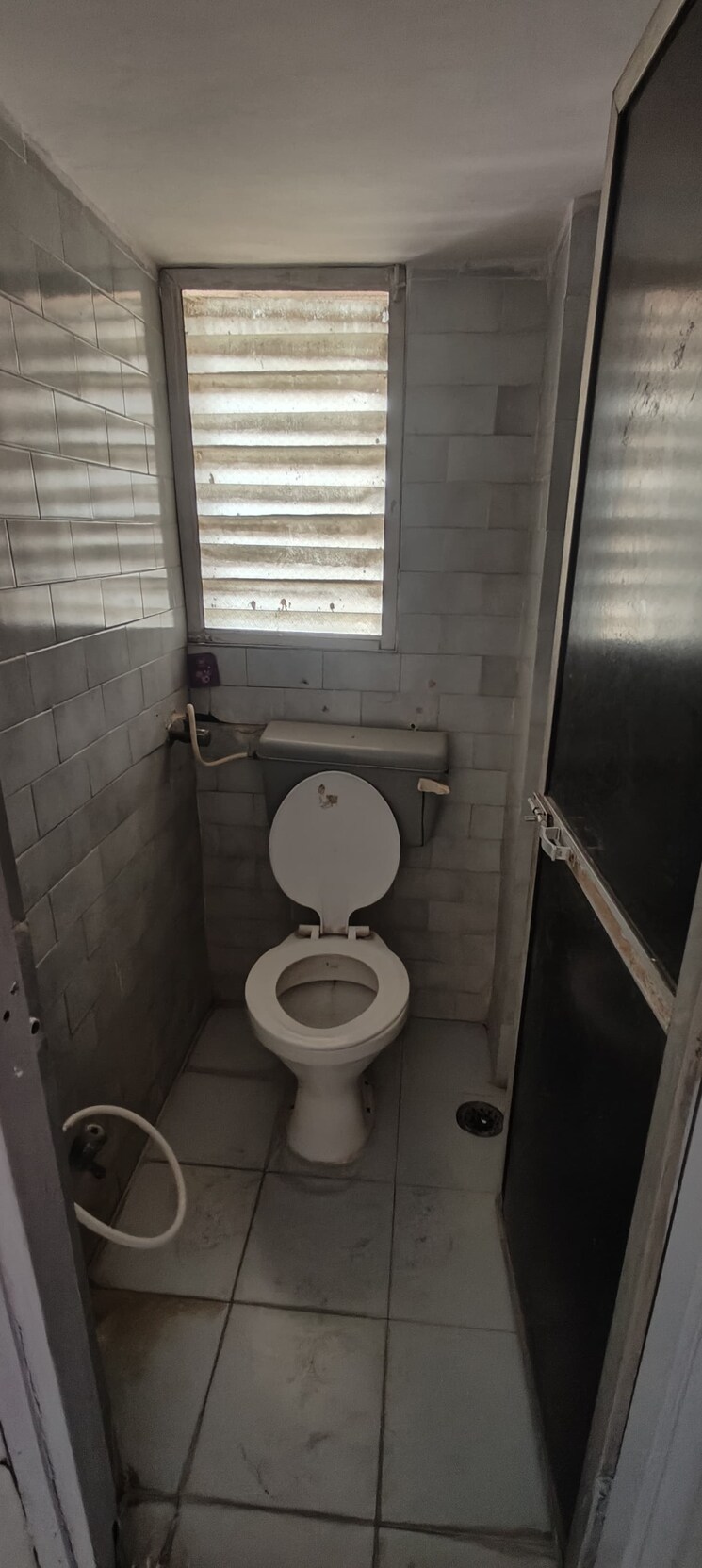 Attached Bathroom, gokul-accord 1 Bedroom 578 Sq.Ft. Apartment In Kandivali East Mumbai 8704057