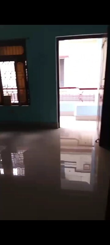Room in 2 BHK Apartment at Tikhampur – for Rent