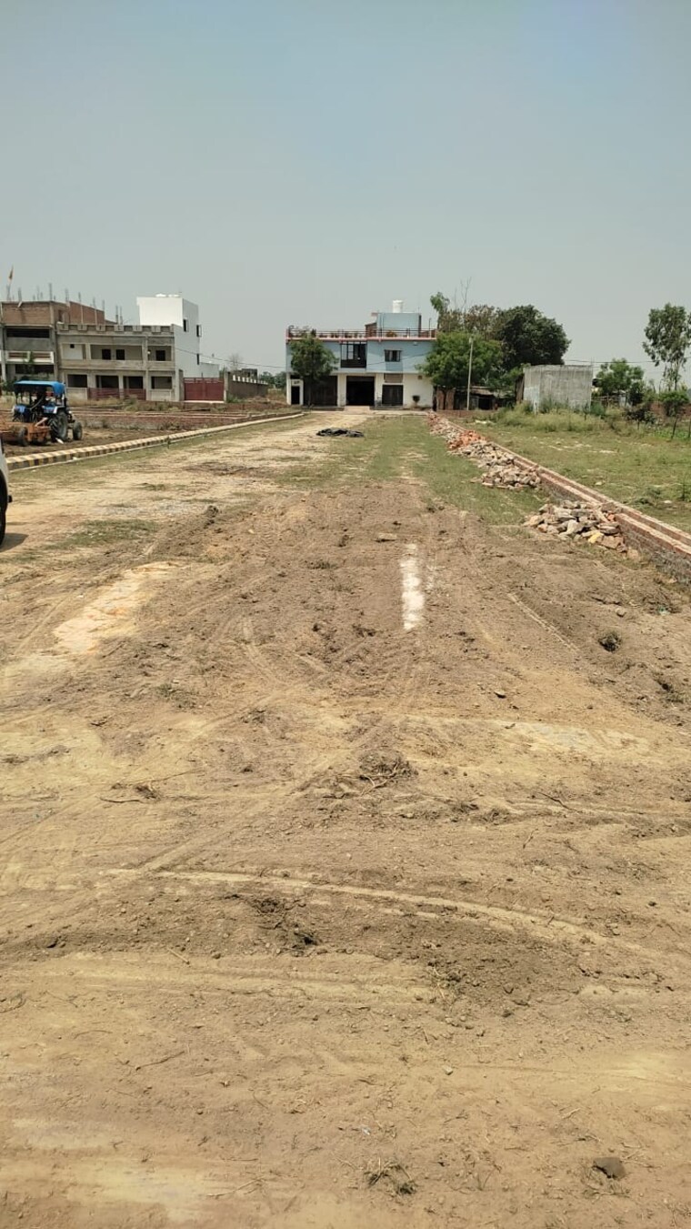 undefined, gopal-tower  1220 Sq.Ft. Plot In Kamta Lucknow 8704124