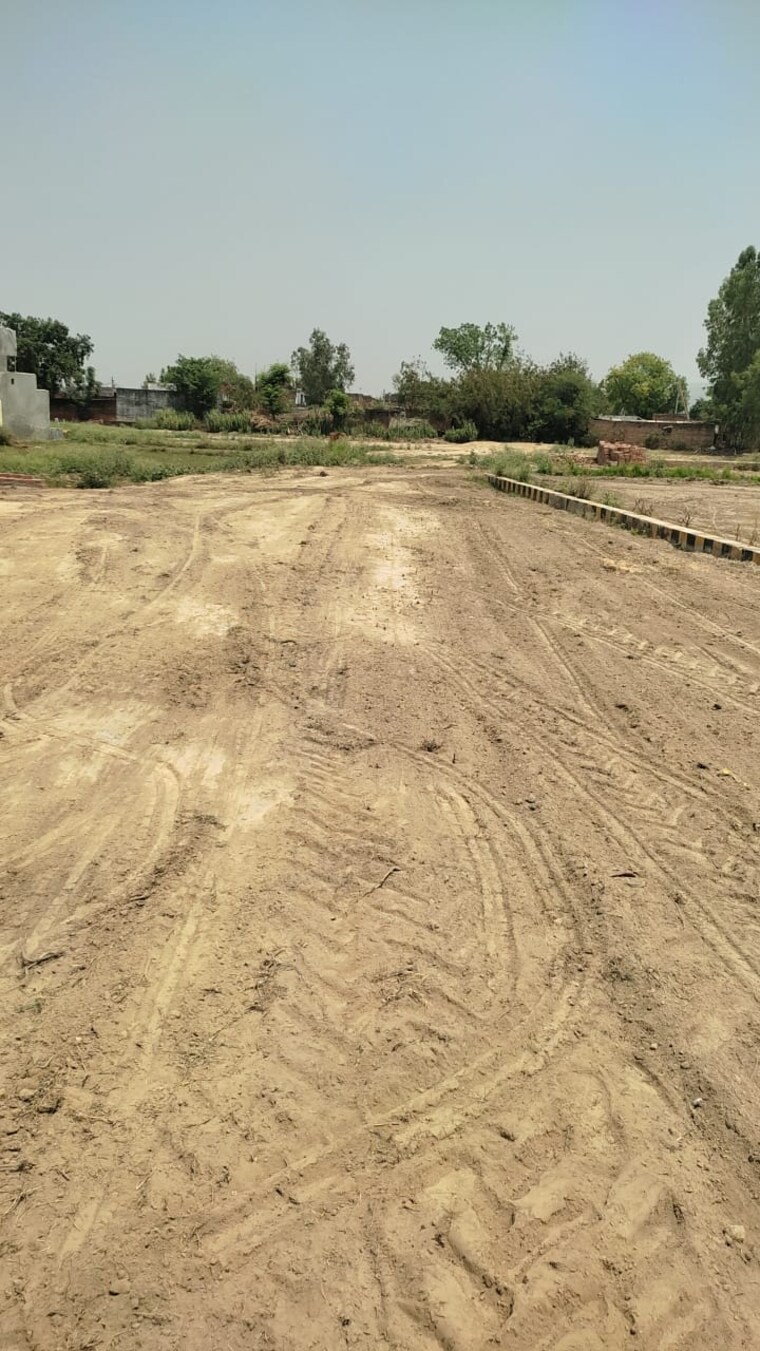 undefined, gopal-tower  1220 Sq.Ft. Plot In Kamta Lucknow 8704124