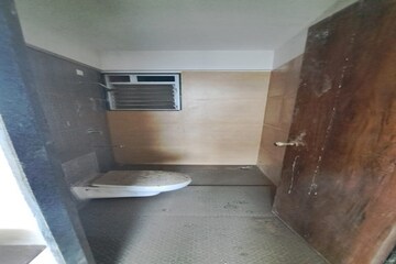 Furnished Amenities in 1 BHK Apartment at Sector 55 – for Sale