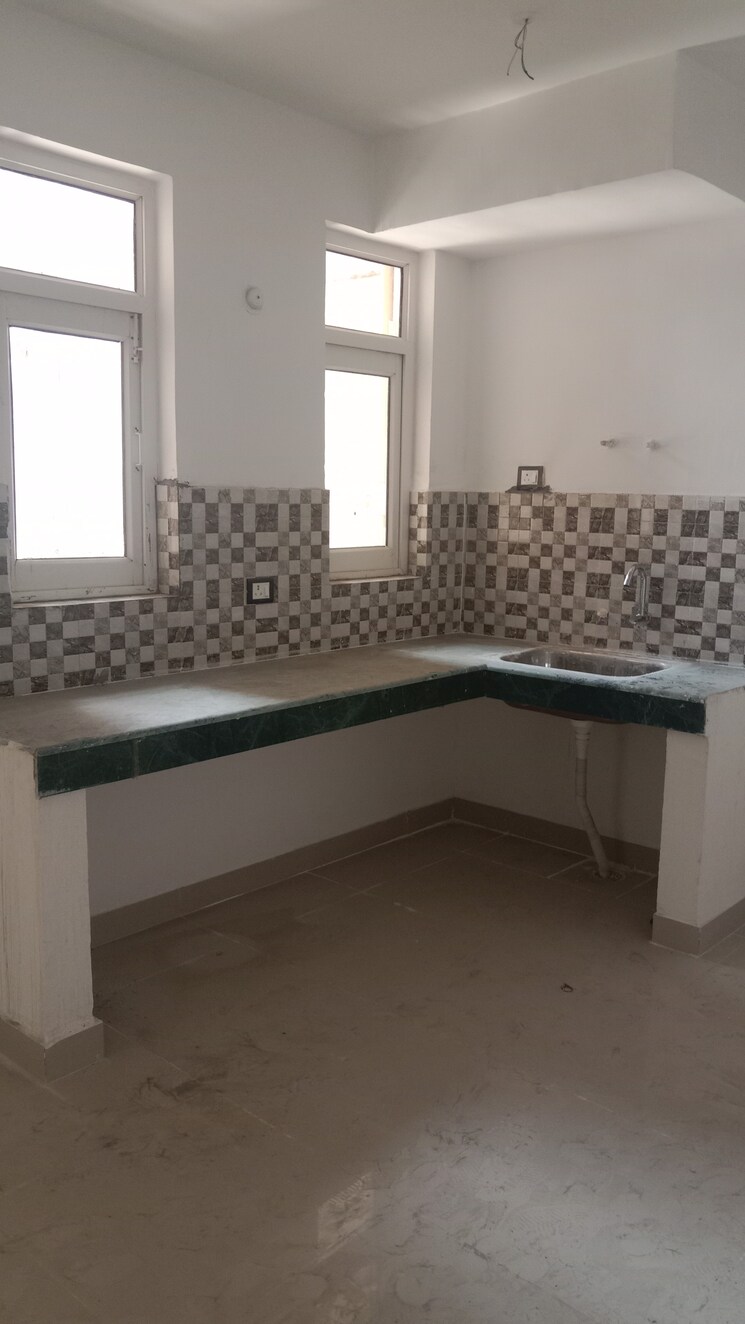 Kitchen, rof-alante 3 Bedroom 750 Sq.Ft. Apartment In Sector 108 Gurgaon 8704280