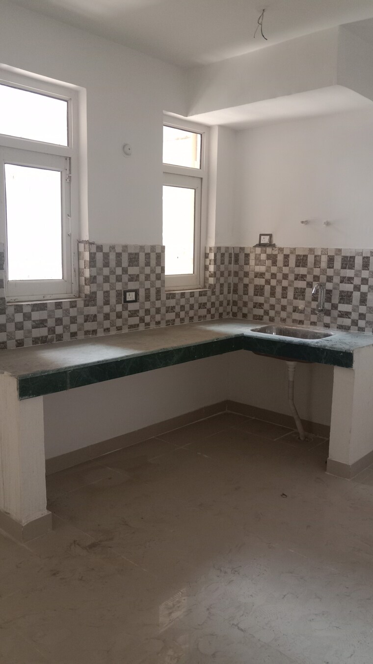Kitchen, rof-alante 3 Bedroom 750 Sq.Ft. Apartment In Sector 108 Gurgaon 8704280