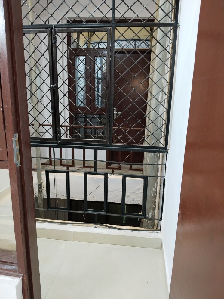 Balcony, panchsheel vihar 2 Bedroom 900 Sq.Ft. Apartment In Panchsheel Vihar Delhi 8704109